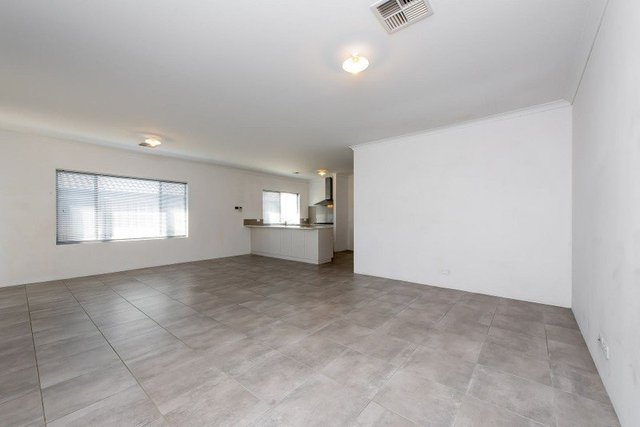 23 Bluebill Road, WA 6031