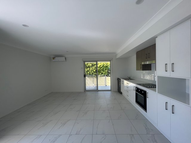 1/14 Laver Place, NSW 2583