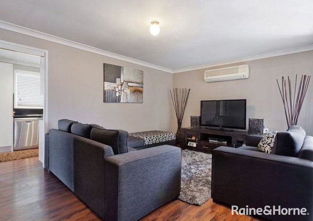 30 Brussels Crescent, NSW 2766