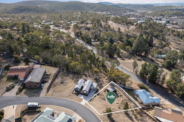 14 Stratos Place, NSW 2630