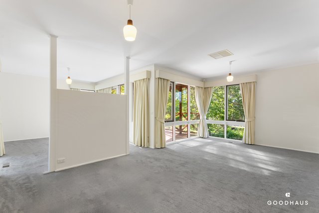 5 Flower Place, ACT 2615
