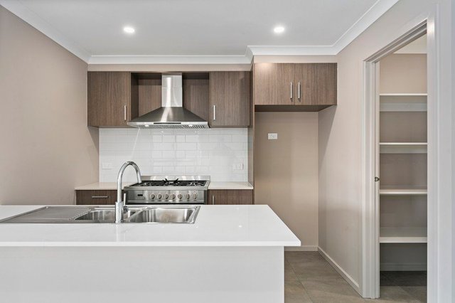 4 Grevillea Drive, VIC 3217