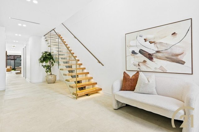 11 Slender Avenue, NSW 2164