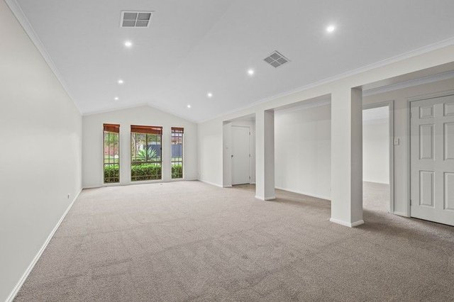 32 Oakleaf Avenue, NSW 2768