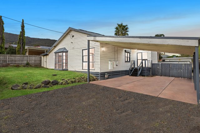 12 Olivebank Road, VIC 3156