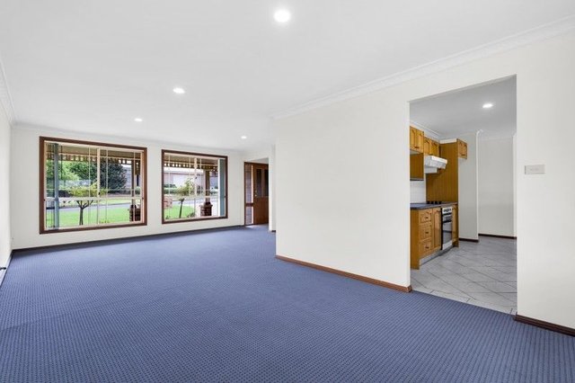 3 Thurn Place, NSW 2570