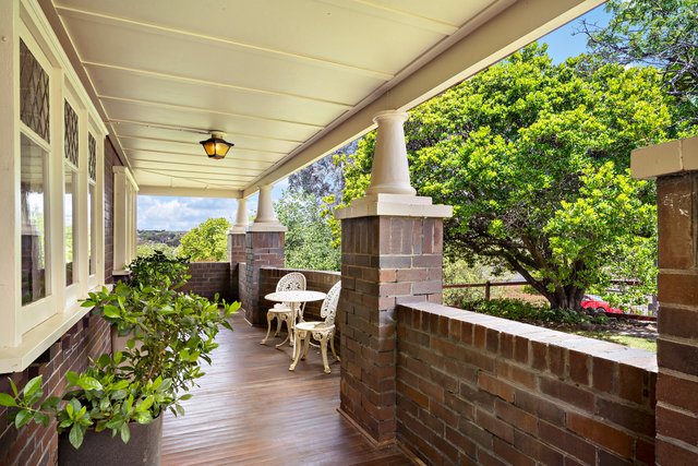 2 Olden Crescent, NSW 2582