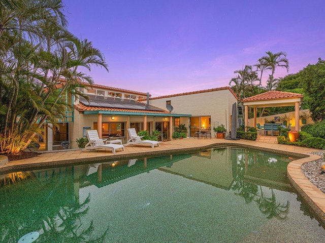5 Sutherland Court, QLD 4074
