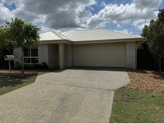 4 Walker Circuit, QLD 4280