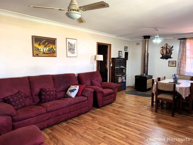 31 Bathurst Street, NSW 2835