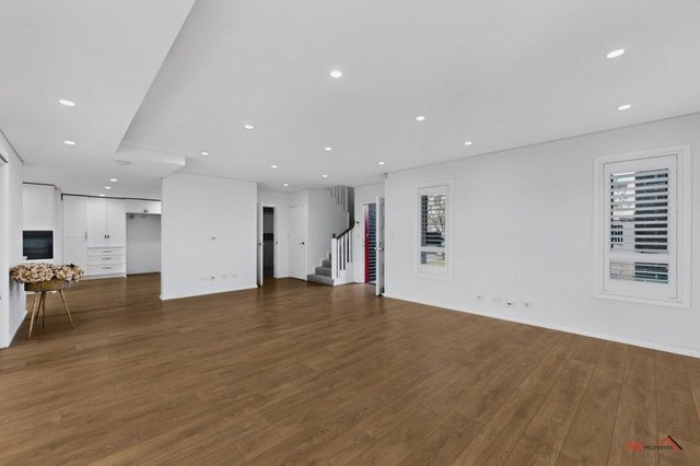 18 Neutral Avenue, NSW 2143
