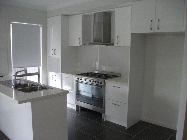 8 Station Street, NSW 2143