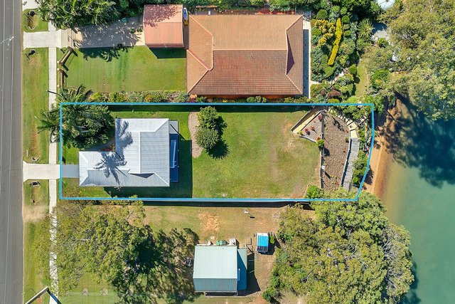 84 Canaipa Point Drive, QLD 4184