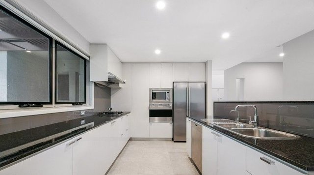 20 Edgewood Crescent, NSW 2137