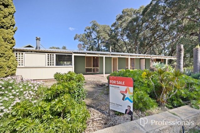 2 Orchard Place, WA 6220