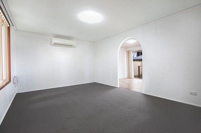 16 Greenbank Drive, NSW 2747
