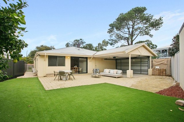 28 Mount Henry Road, WA 6152