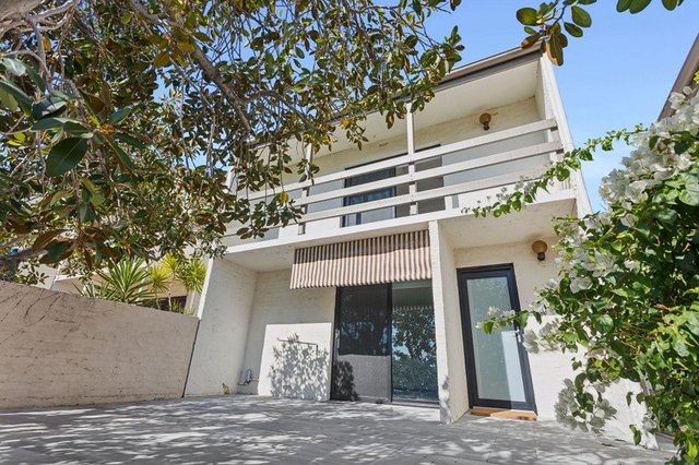 3/10 Avonmore Terrace, WA 6011