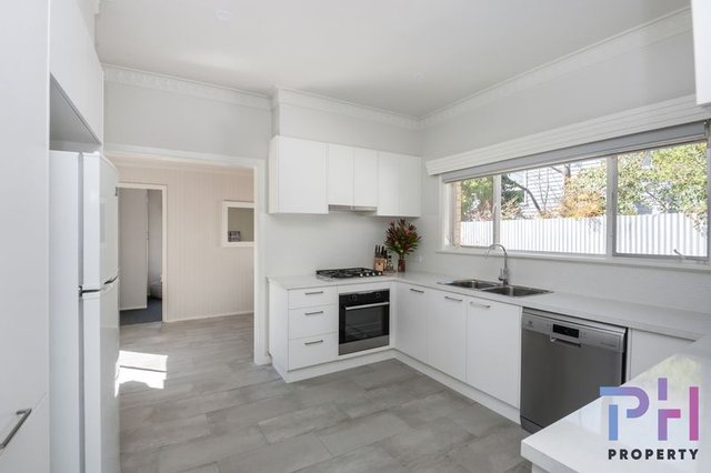 17 Mafeking Street, VIC 3550