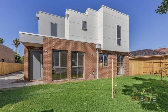 2/5 Drummartin Street, VIC 3020