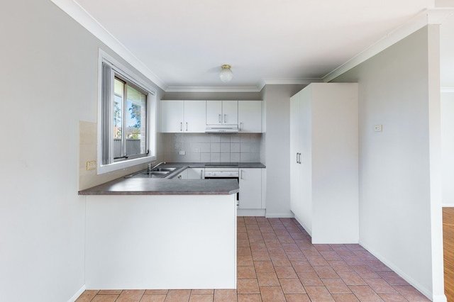2/11 Stafford Street, NSW 2747