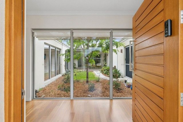 17 Lurnea Place, WA 6152