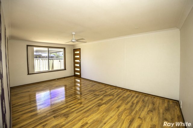 2/24 Rennie Crescent, NSW 2428