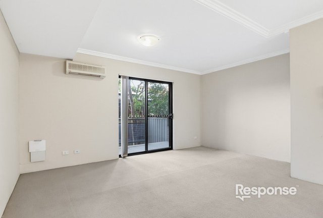2/9-13 Dent Street, NSW 2750