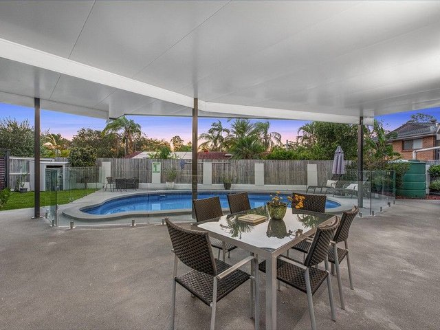4 Compass Close, QLD 4074