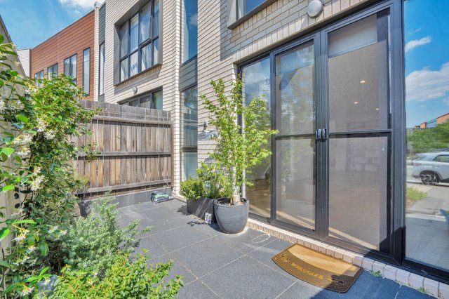 17/135 Easty Street, ACT 2606