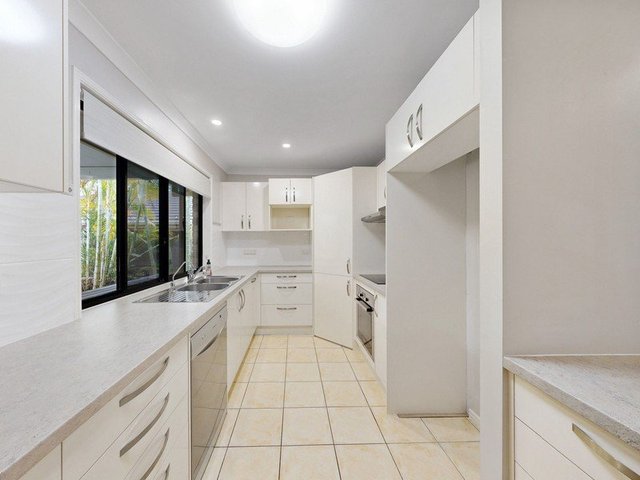 20 Links Crescent, QLD 4500