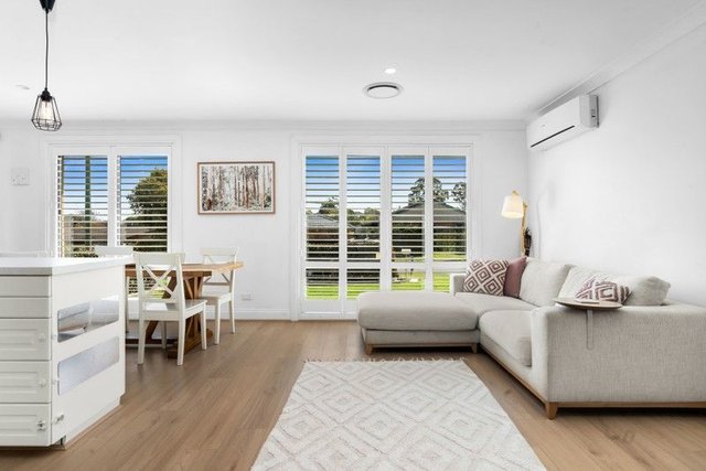 25 Wentworth Drive, NSW 2570