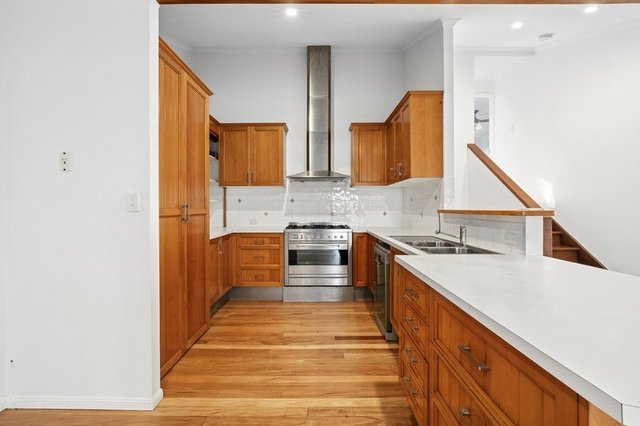 3 Gouldian Court, QLD 4573