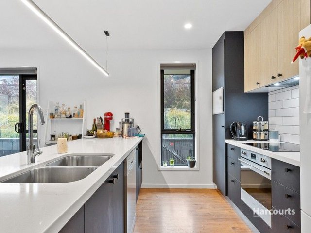6 Ironbound Place, TAS 7018