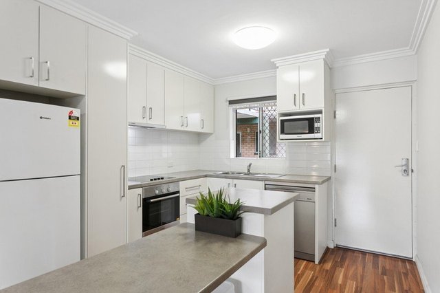 8/633 Hay Street, WA 6014