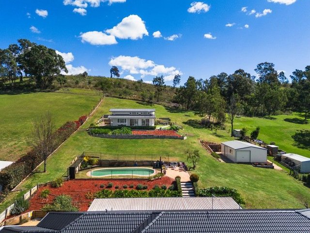 24 The Grange , NSW 2571