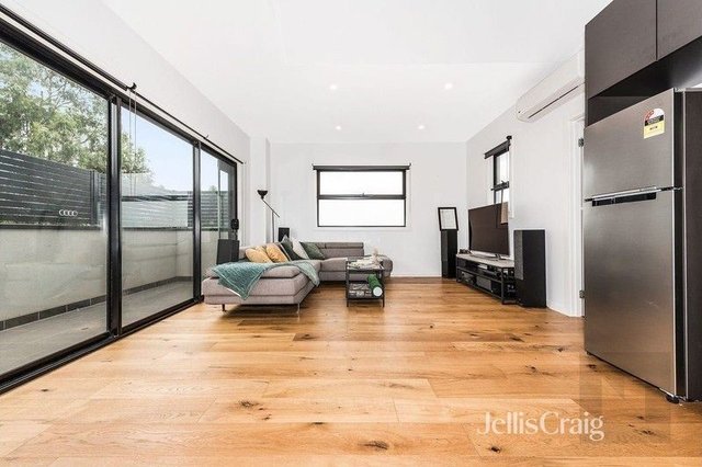 4/15 Cypress Avenue, VIC 3012