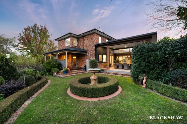 2 Goldsbrough Close, ACT 2904