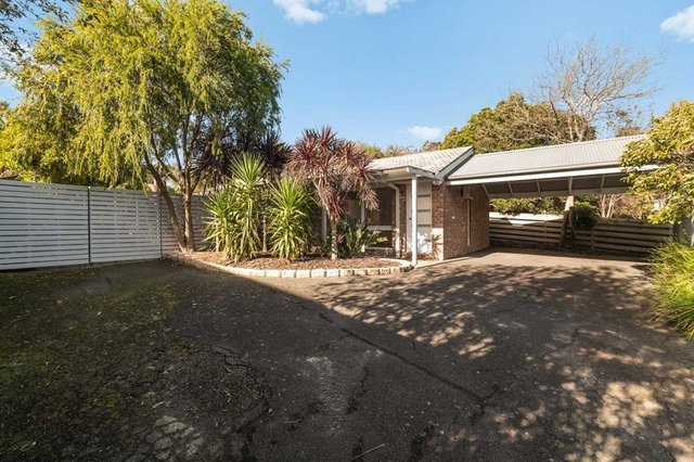 12 Poplar Grove, VIC 3910