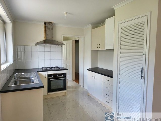 27 Kernot Crescent, VIC 3174