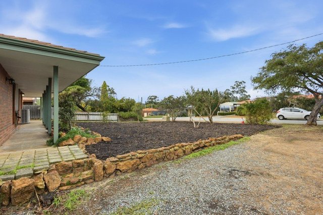 9 Banner Place, WA 6076