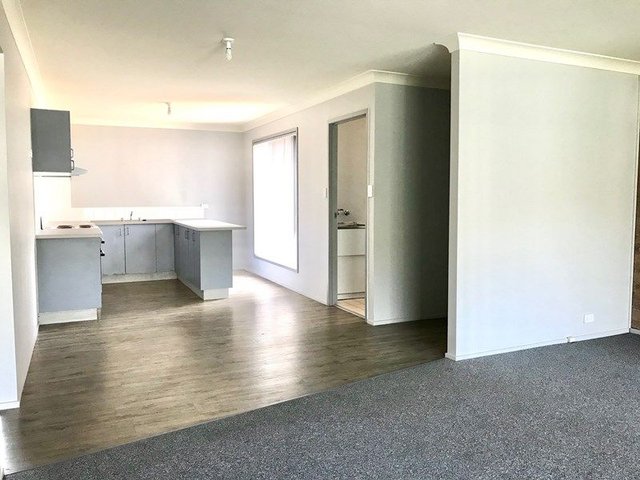 1/240 Camden Valley Way, NSW 2567