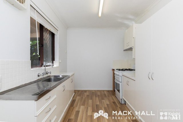 3/4 Freshwater Parade, WA 6010