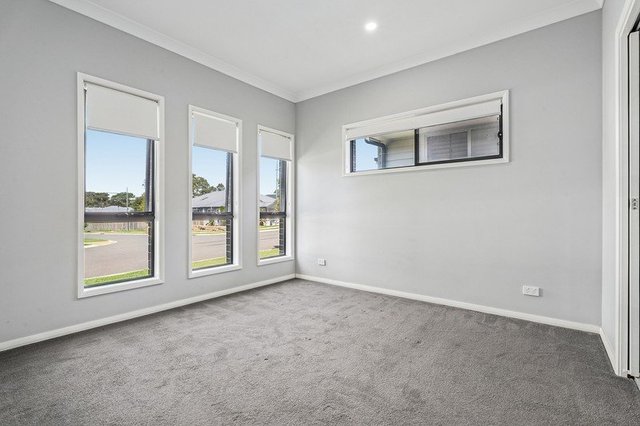 25 Cooper Drive, NSW 2570