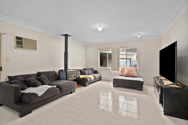 3 Slender Avenue, NSW 2164
