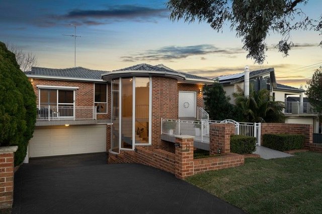 11 Whitfield Parade, NSW 2220