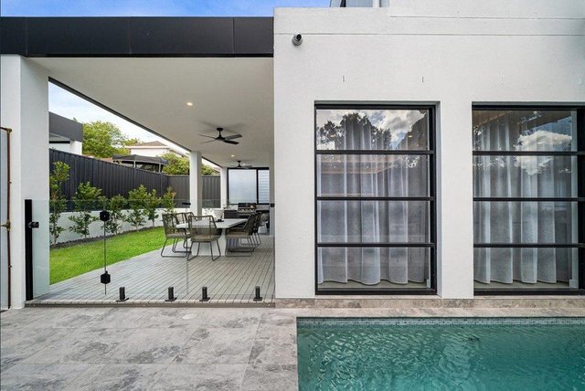8C Parkside Drive, NSW 2217