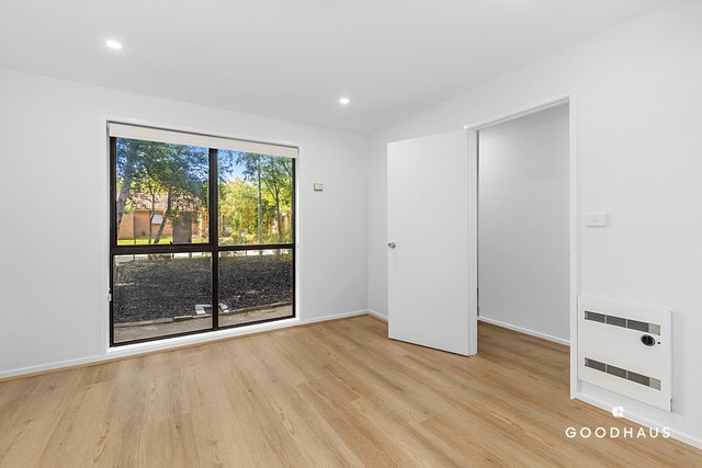 5 Salomons Place, ACT 2602