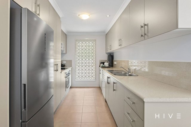 76 Jeff Snell Crescent, ACT 2615
