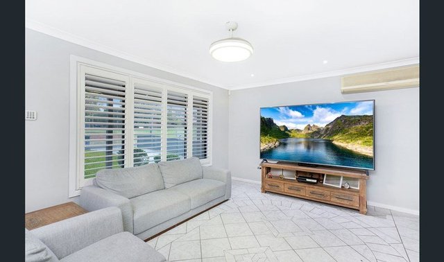 54 Mackenzie Boulevard, NSW 2147